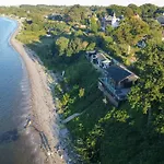 بيت للعطل Small House With Sea View At Little Belt *